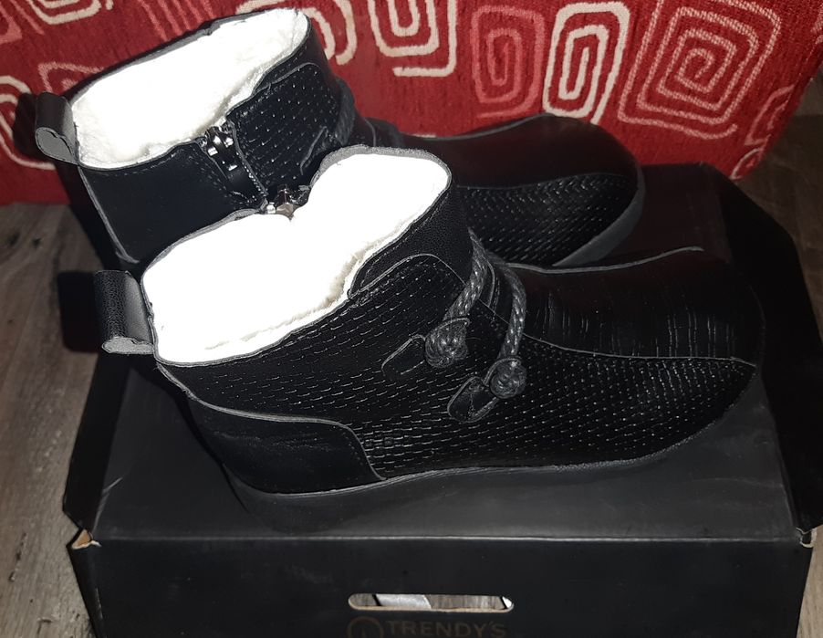 Ghete până la glezna îmblanite mărimea 38