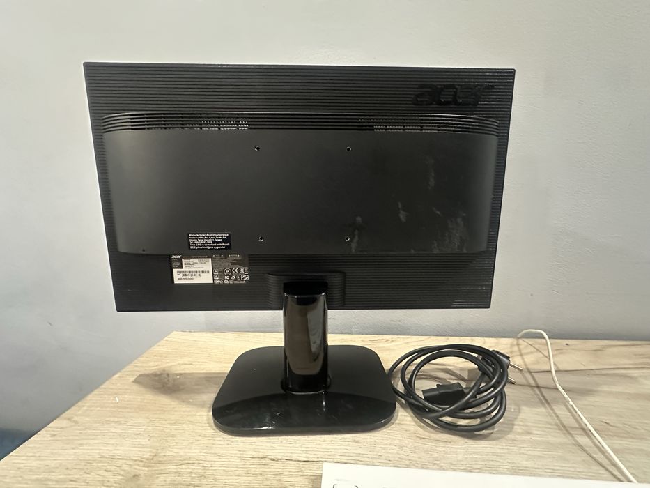 Монитор Aser LCD