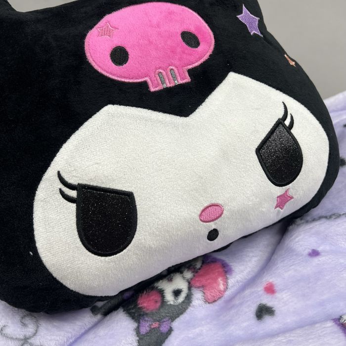 Подушка и плед Куроми