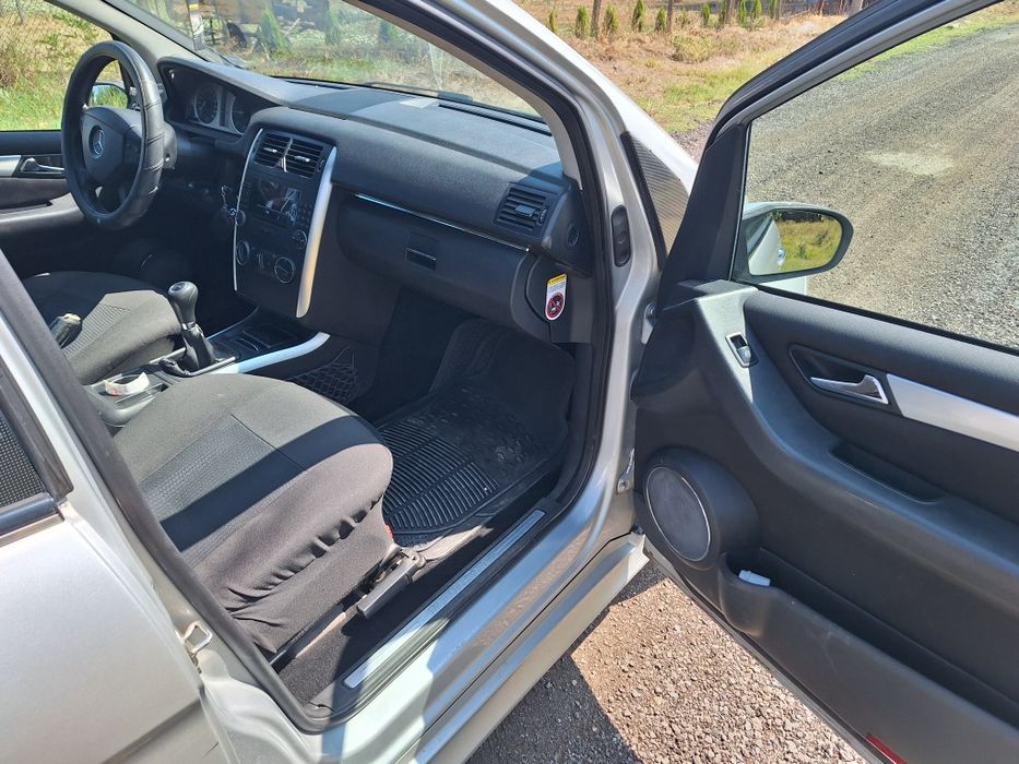 Продава се Мерцедес  В 180 CDI