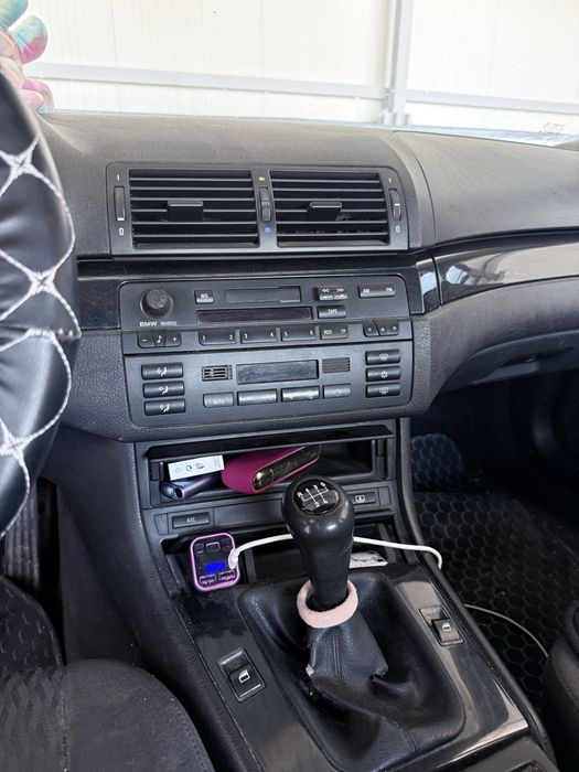 BMW e46 320i 2.4