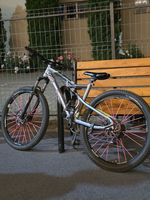 vând rockrider st900s