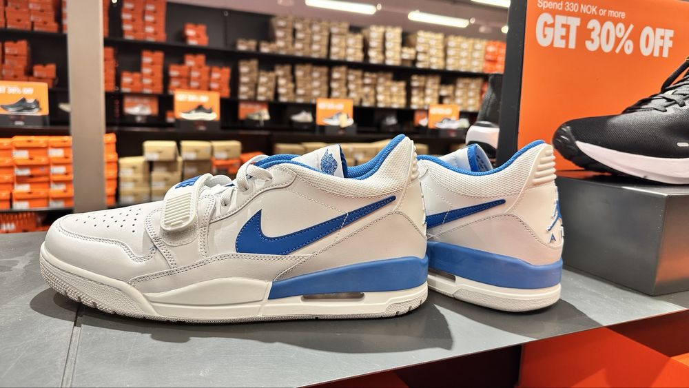 Nike Air Jordan 312 Legacy Low originali , noi , piele ( nr 45 )