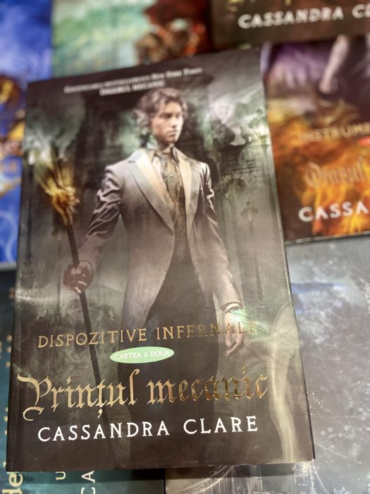seria dispozitive infernale de cassandra clare