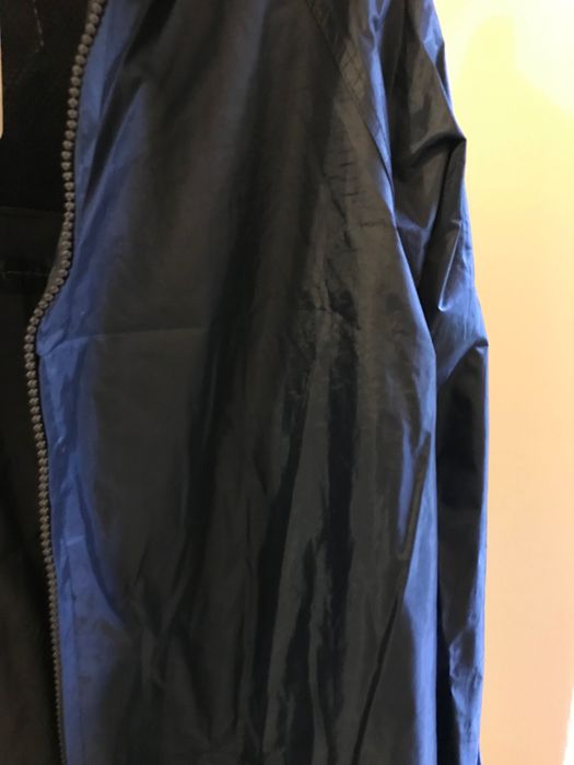 Echipament protectie. Pelerina impermeabila. Pantaloni impermeabili.