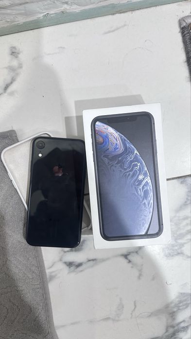 Продам айфон хр iphone xr