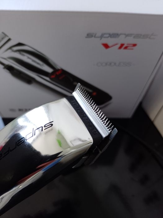 Vând mașină profesionala de tuns Kiepe V12