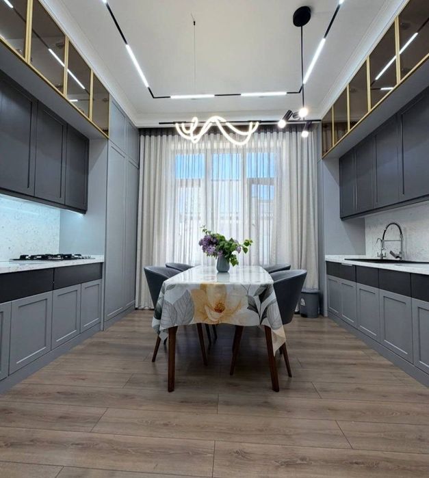 Продаётся коттедж! Яшнабад, ЖК Onix, 245 м²