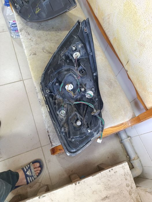 Nissan altima orqa fara