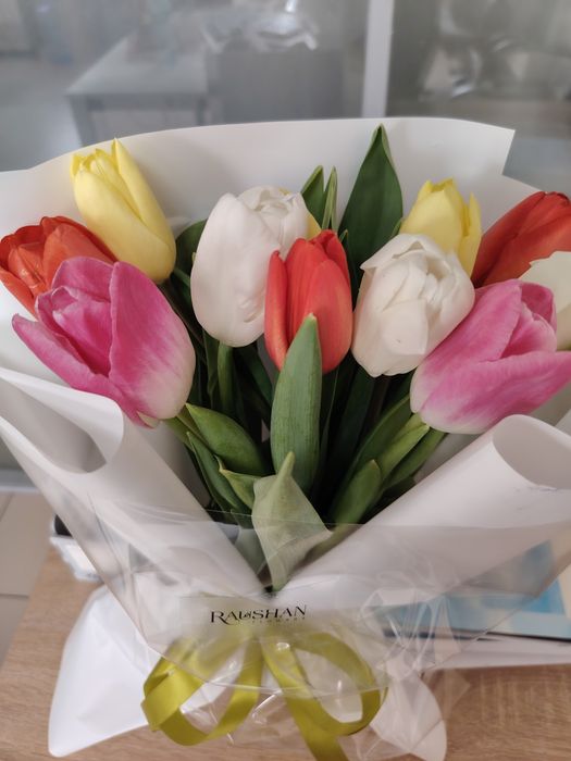 Продам свежий букет тульпан