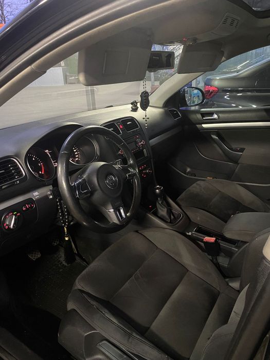 Golf 6 1.6 TDI • Panoramic • Economic • Ideal familie • Acte la zi