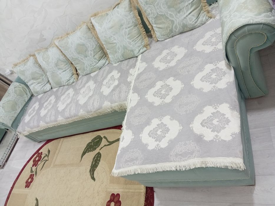 Продам угловой диван