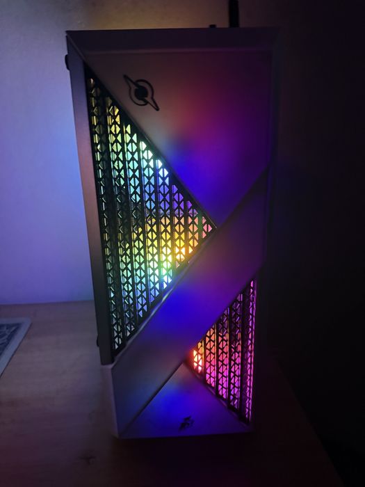 PC gaming pe piese