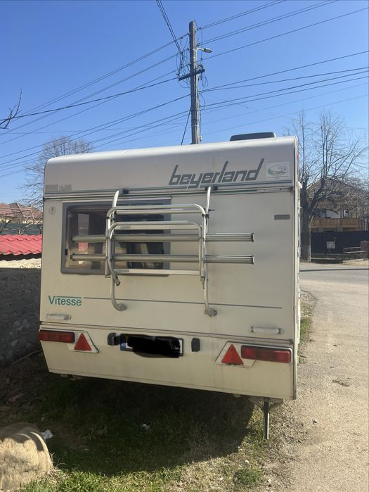 Se vinde rulota full mobilata, totul functional (cititi descrierea)