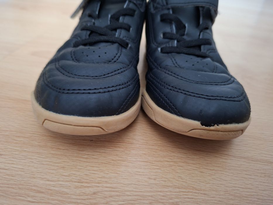 Лот маратонки, номер 33