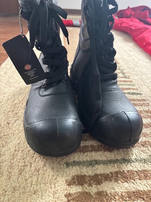 Комбинезон ботинка