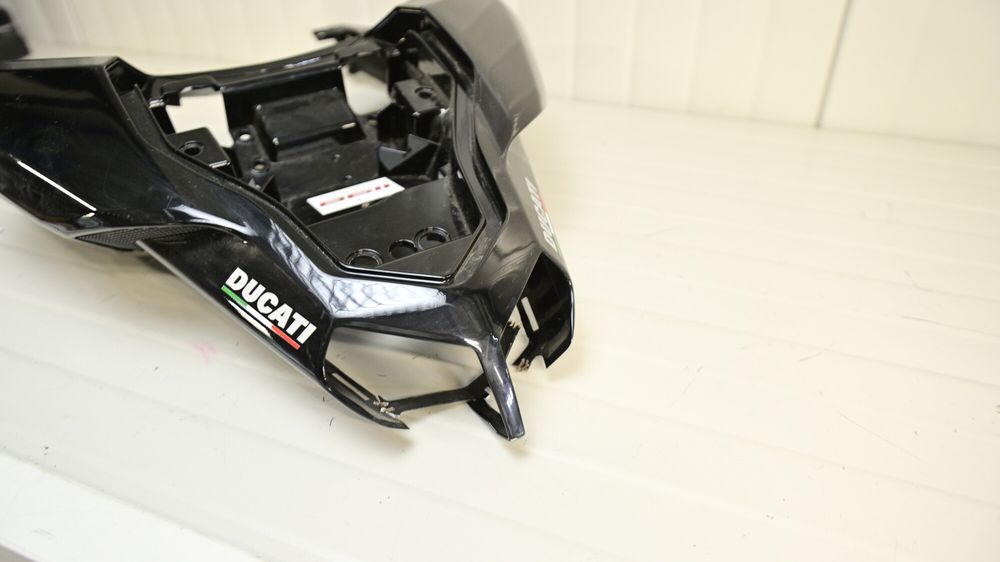 Ducati 1198 09 - 10 Carena codita spate