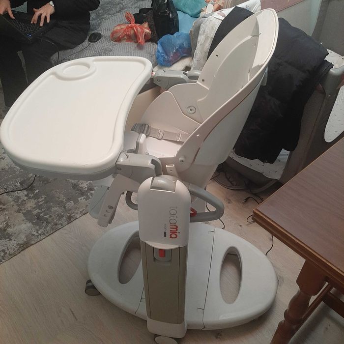 Детско столче за хранене произведено в Италия