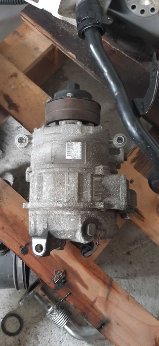 компресор климатик за audi a8 d3 4.2 fsi 335 кс