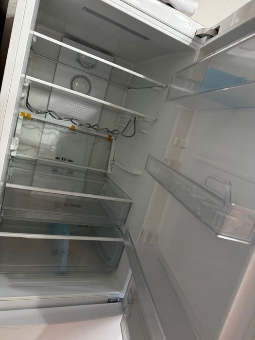 Продам холодильник Haier