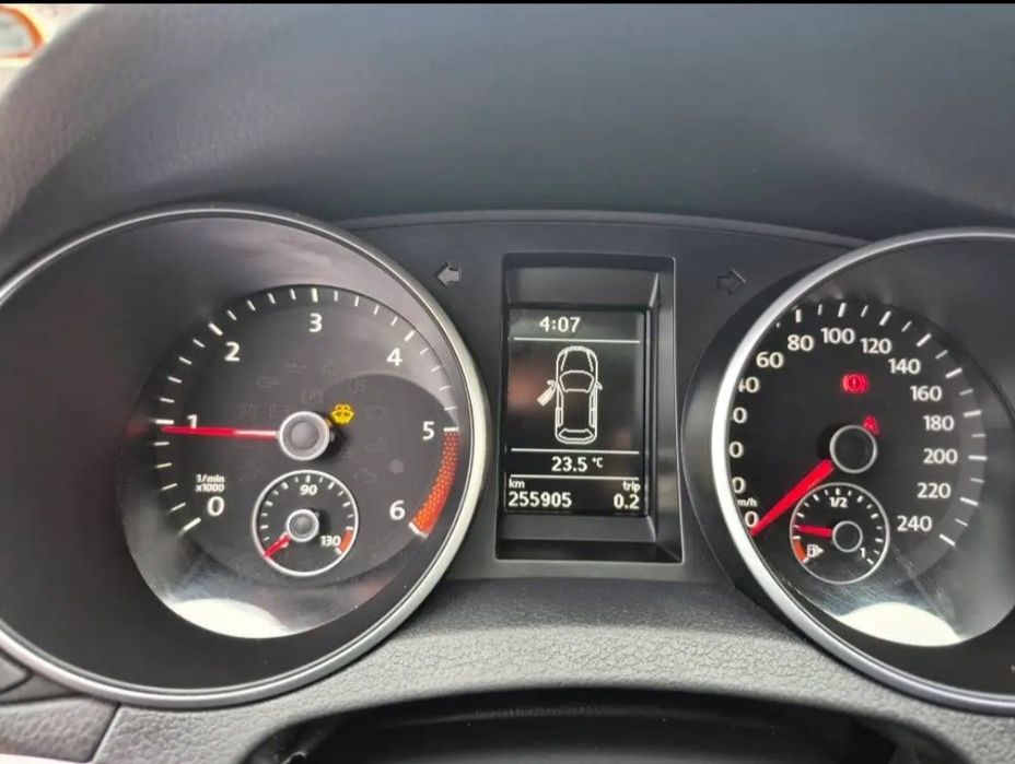 VW GOLF 6 2010motor 1,6 tdi