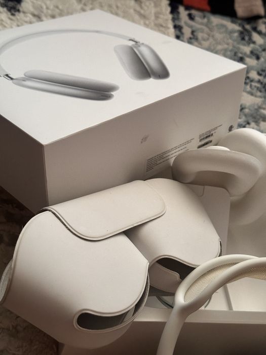 Продам Apple AirPods Max Silver
