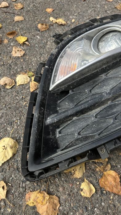 ПТФ протиаотуманки с оправой на Mazda CX7