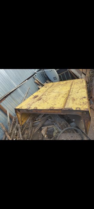 Капот от К - 700