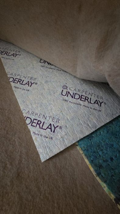 Urgent!!Vând mocheta camera copii+underlay