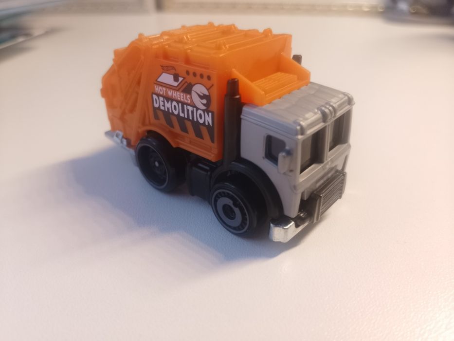 Hot wheels TH без упаковки
