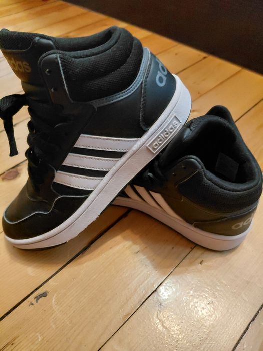 Маратонки  Adidas