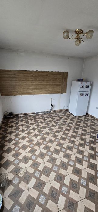 Casa + teren  de vanzare in matița