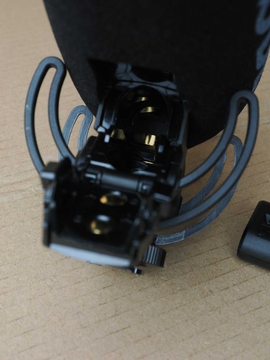 RØDE VideoMic Pro+  microfon shotgun on-camera  stare impecabilă cutie