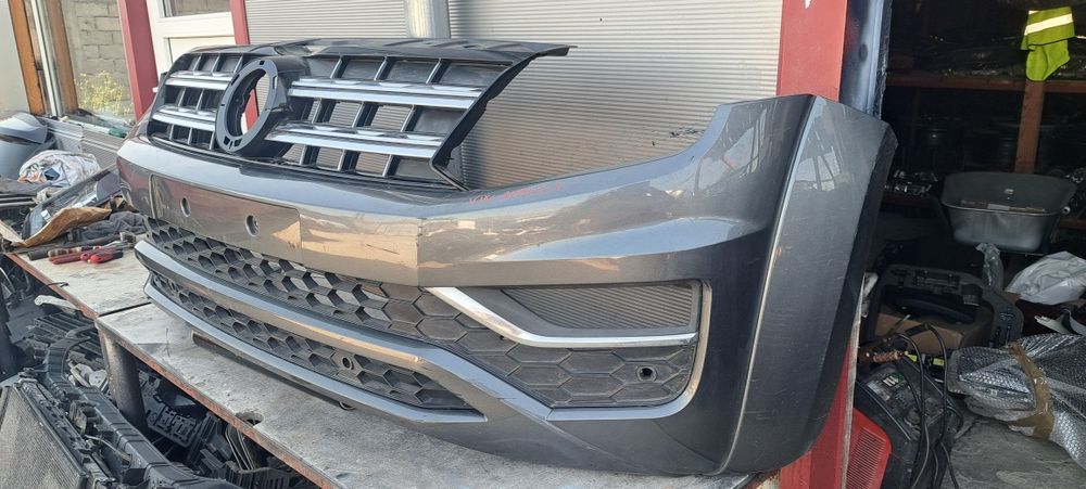 Bara fata Volkswagen Amaroc Facelift an 2018