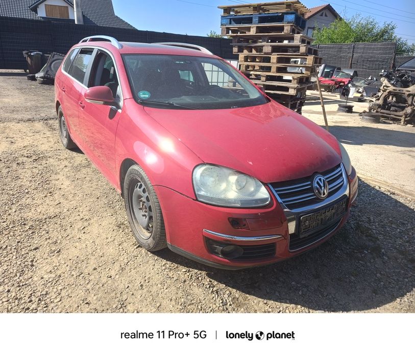 Dezmembrări uși geam oglinda planșa bord faruri radiatoare vw golf 5