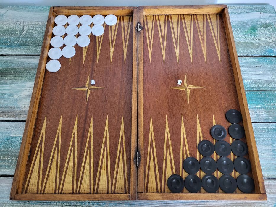 #5 Стар  Шах и табла