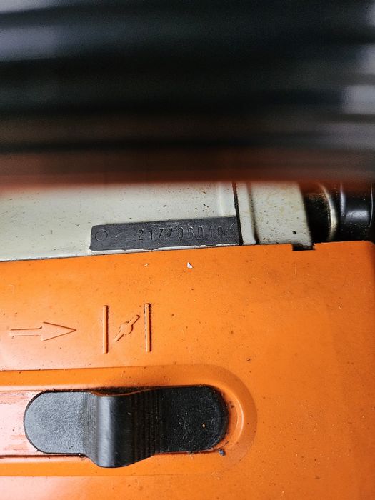 STIHL 010AV Щил резачка