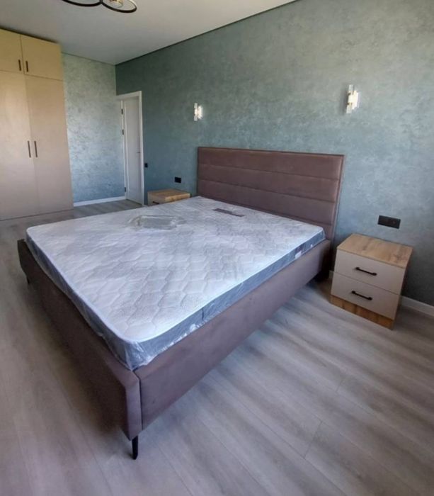 Кухонный мебель и мдф двери на заказ.