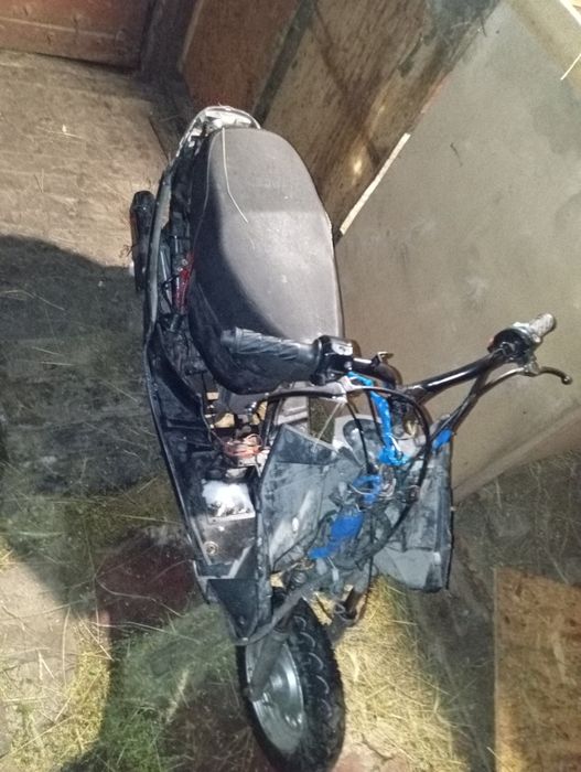 Продам скутер рэйсер метеор