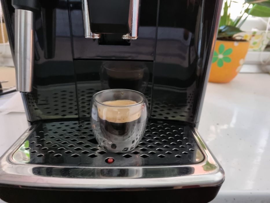 Espressor automat Philips seria 2200