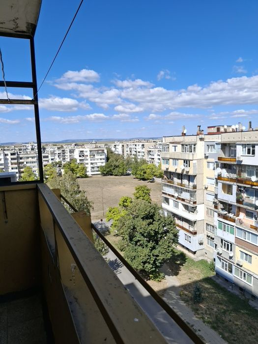 Продава се Тристаен апартамент в Търговище, Запад 2 - 77 кв.м за 1060 €/кв.м - Снимка #7