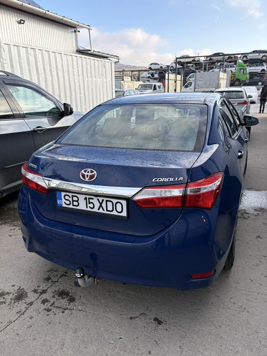 Toyota Corolla  inmatriculata,benzina stare foarte buna ,proprietar!