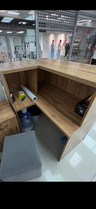 Продам мебель для магазина