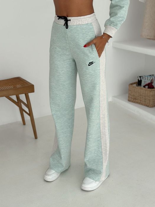 Дамски екип  не ватиран