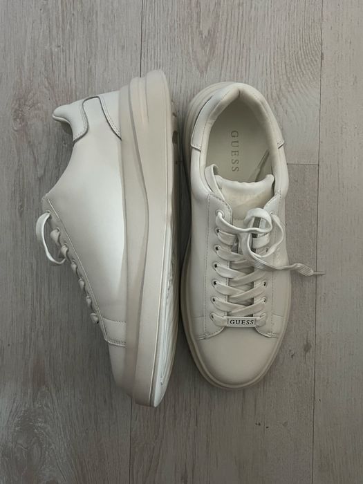 GUESS 'ELBA' чисто нови + кутия