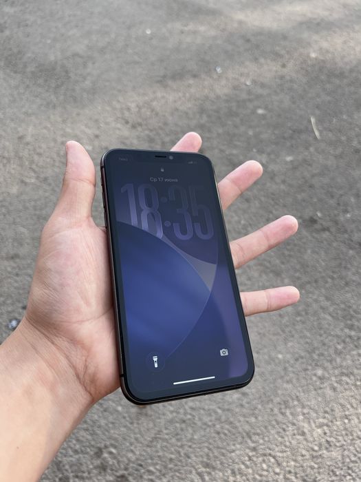 iPhone 11 В хорошем состоянии