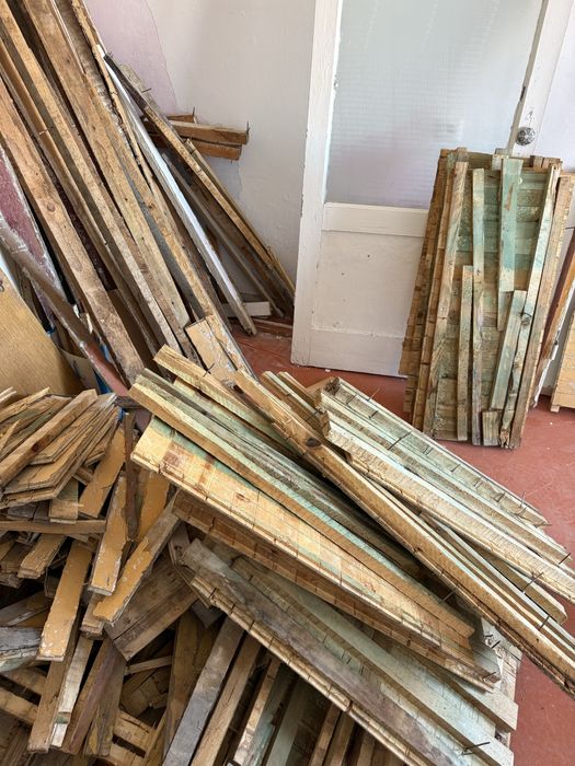 Дерево  ағаштар самовывоз возле базара