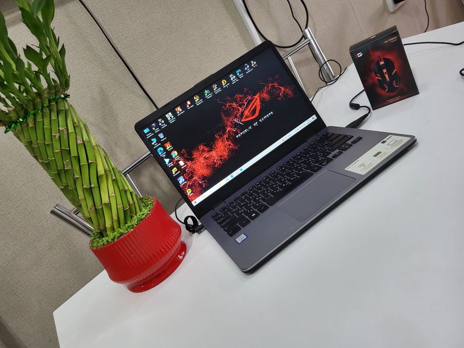 Ноутбук ASUS VivoBook