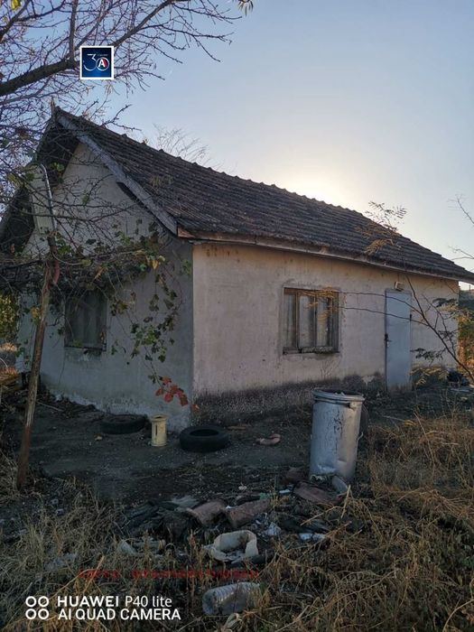 Земеделски имот в Плевен, област-с.Долни Луковит площ 440 цена 50000
