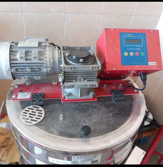 Malaxor miere automat